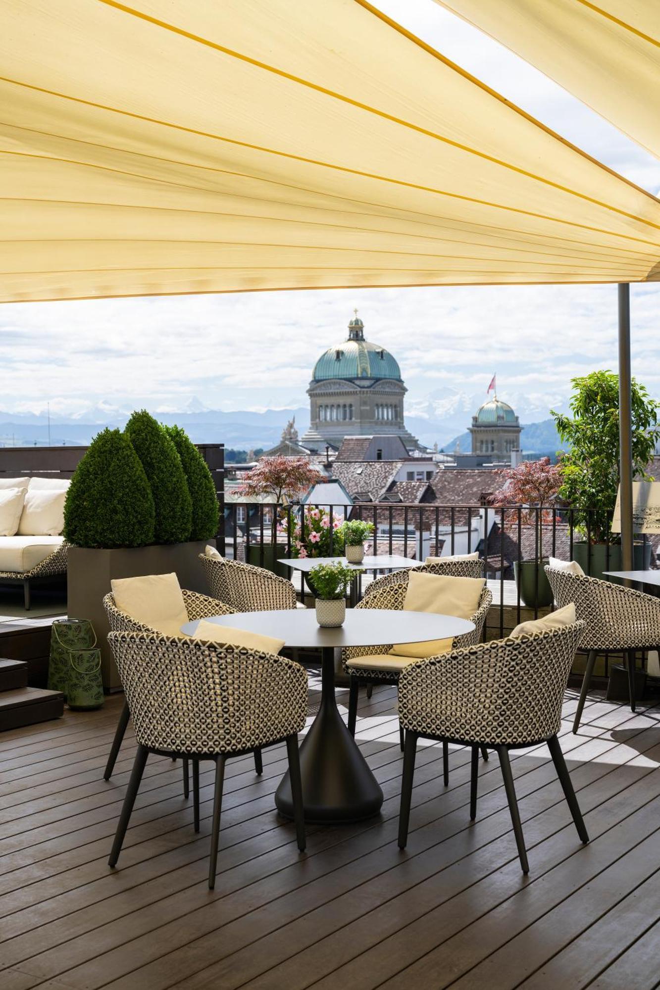 施伟泽霍夫伯尔尼水疗酒店 外观 照片 The Terrace at the Dolder Grand