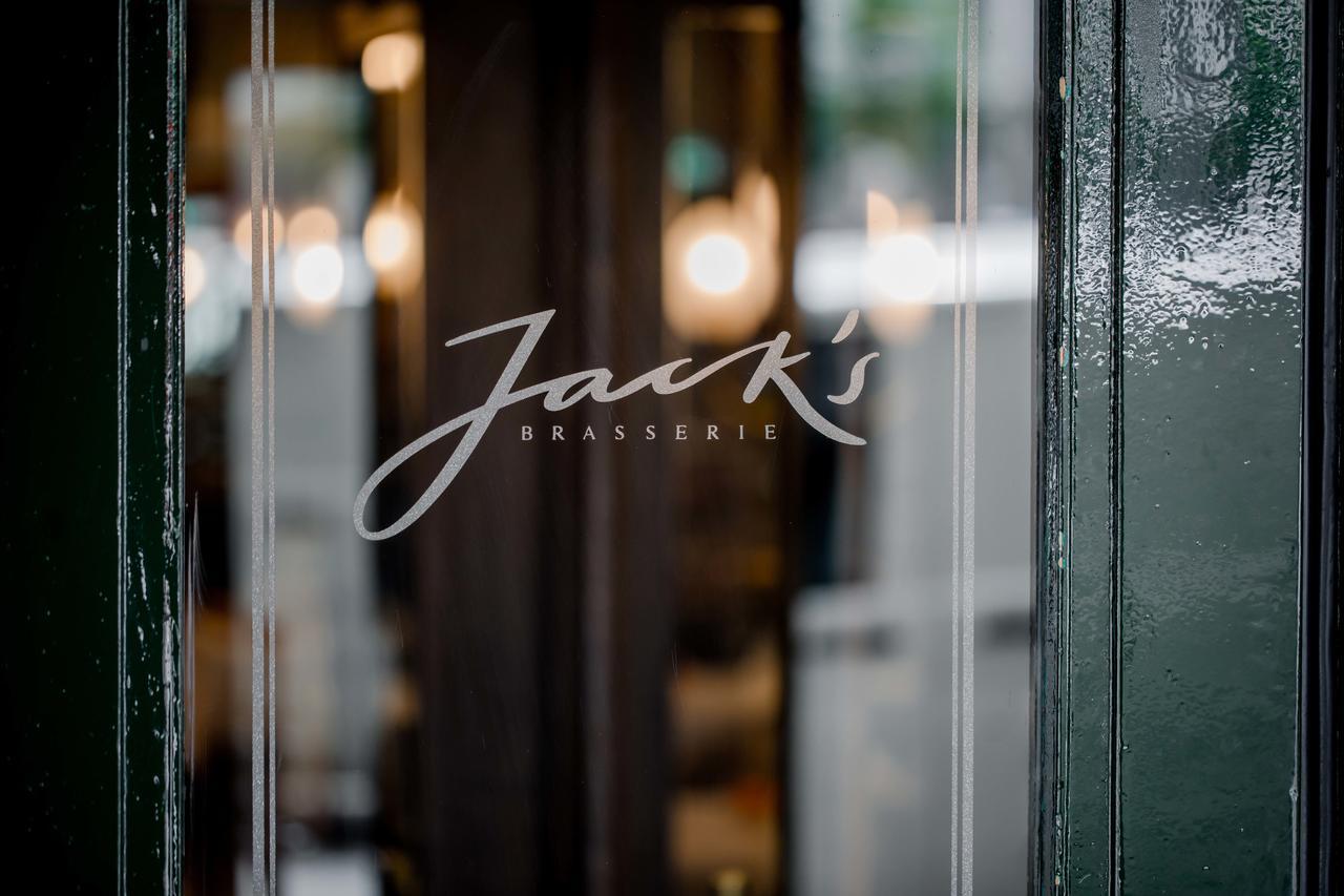 施伟泽霍夫伯尔尼水疗酒店 外观 照片 Jack's Brasserie