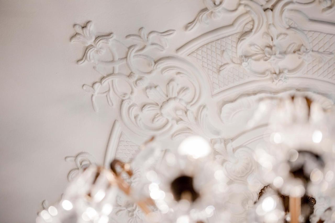 施伟泽霍夫伯尔尼水疗酒店 外观 照片 Detail of the ceiling