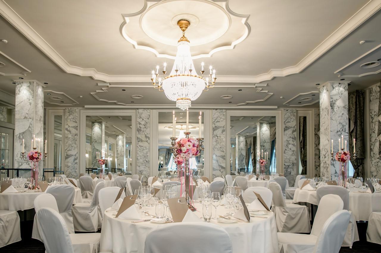 施伟泽霍夫伯尔尼水疗酒店 外观 照片 The ballroom at the hotel